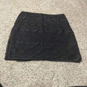 Sophie Max lace lined black skirt